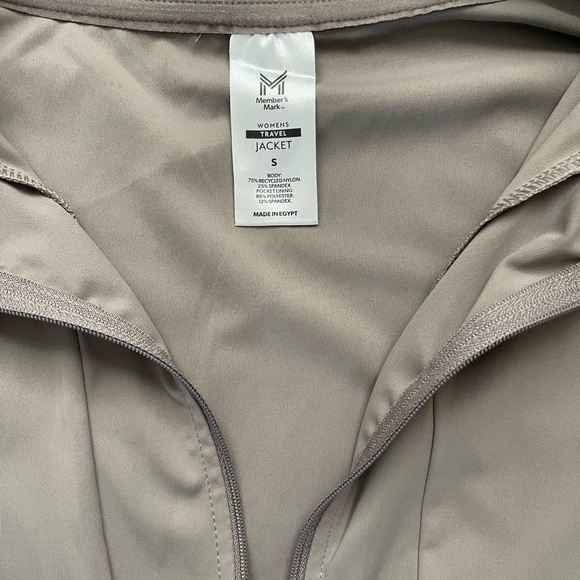 Member’s Mark Travel Jacket - Picture 2 of 4